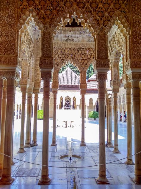 Granada - Patio de los Leones
